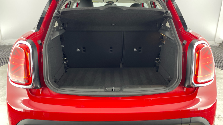 MINI Hatchback 1.5 Cooper Classic 5dr Auto Petrol Hatchback